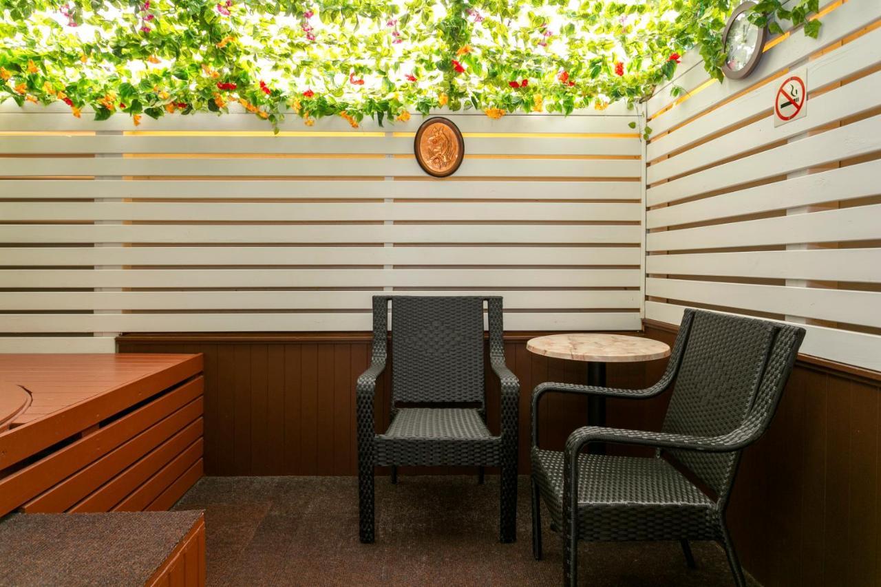 Vu Thermal Lodge - Adults Only Motel Taupo Exterior photo