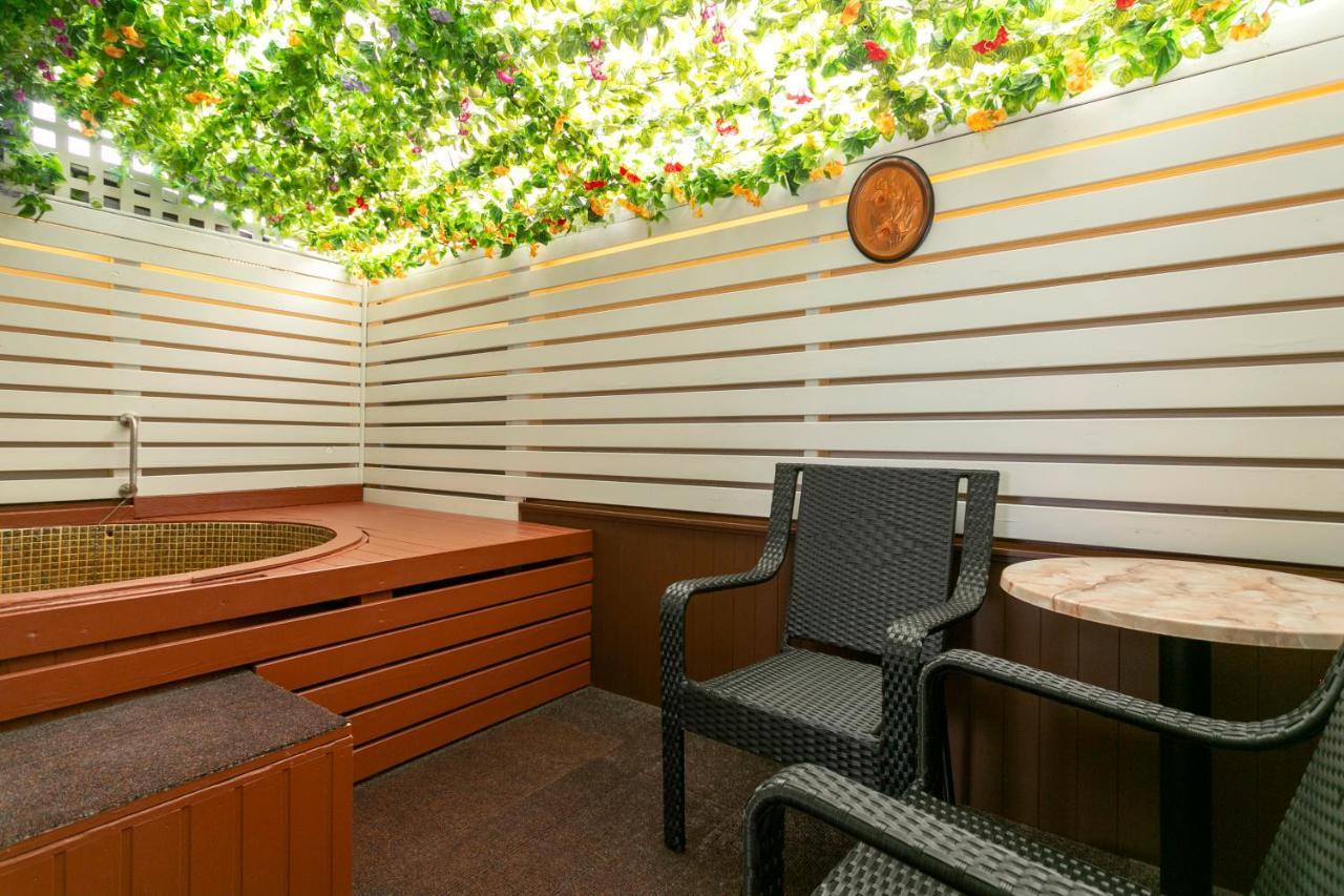 Vu Thermal Lodge - Adults Only Motel Taupo Exterior photo